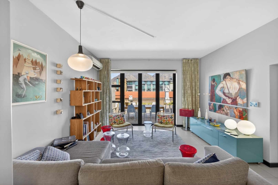 2 Bedroom Property for Sale in Green Point Western Cape